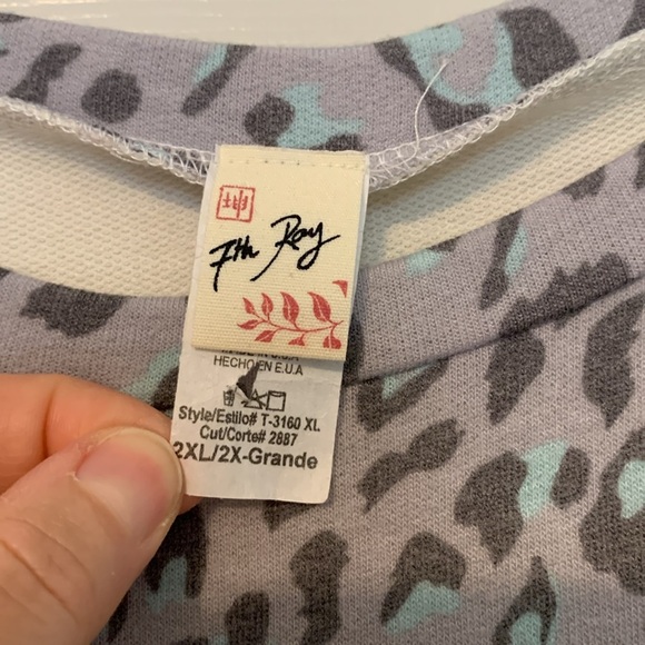 7th Ray Women's Leopard Print Top - Gray, Teal, and Cream 2x - Picture 3 of 5